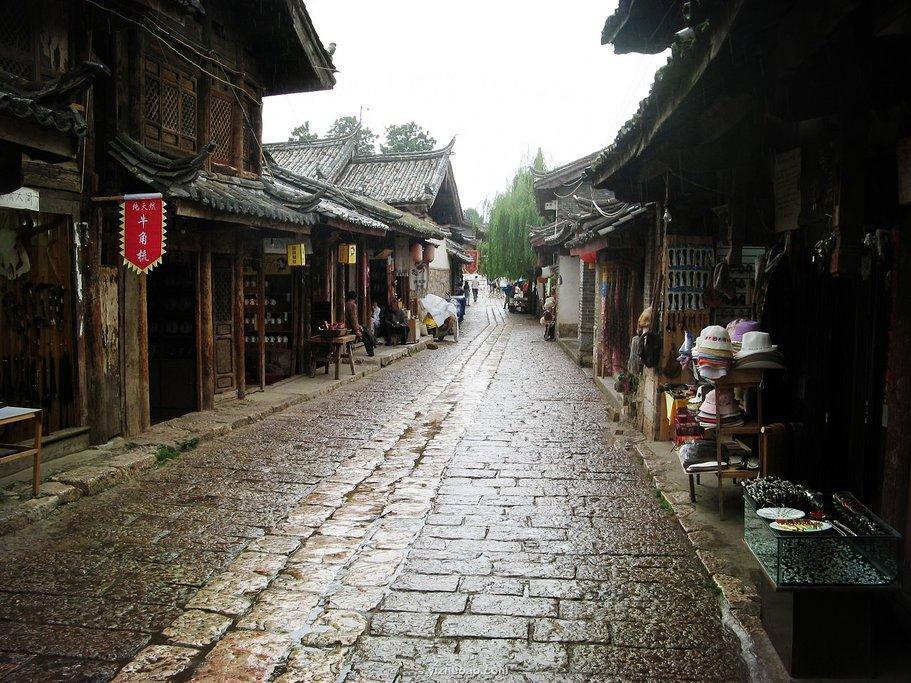 一个苗寨乡村小学里的“澳门情”